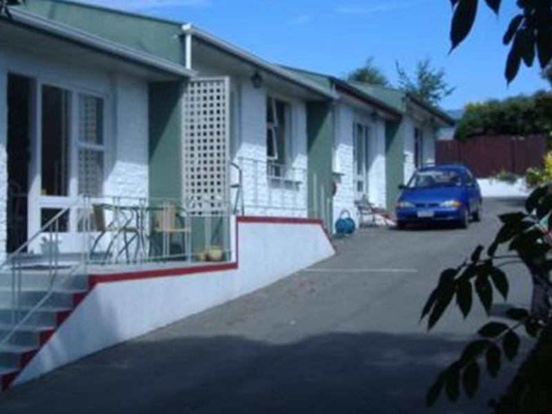 12 White Star Motel Тимару Экстерьер фото